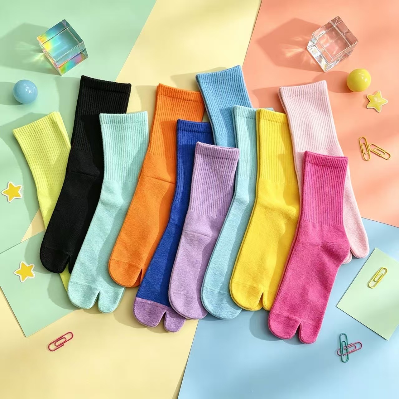 캔디 컬러의 중간 길이 타비 양말, 부드러운 골지 소재 - Toe Sock Split 리뷰 및 가격